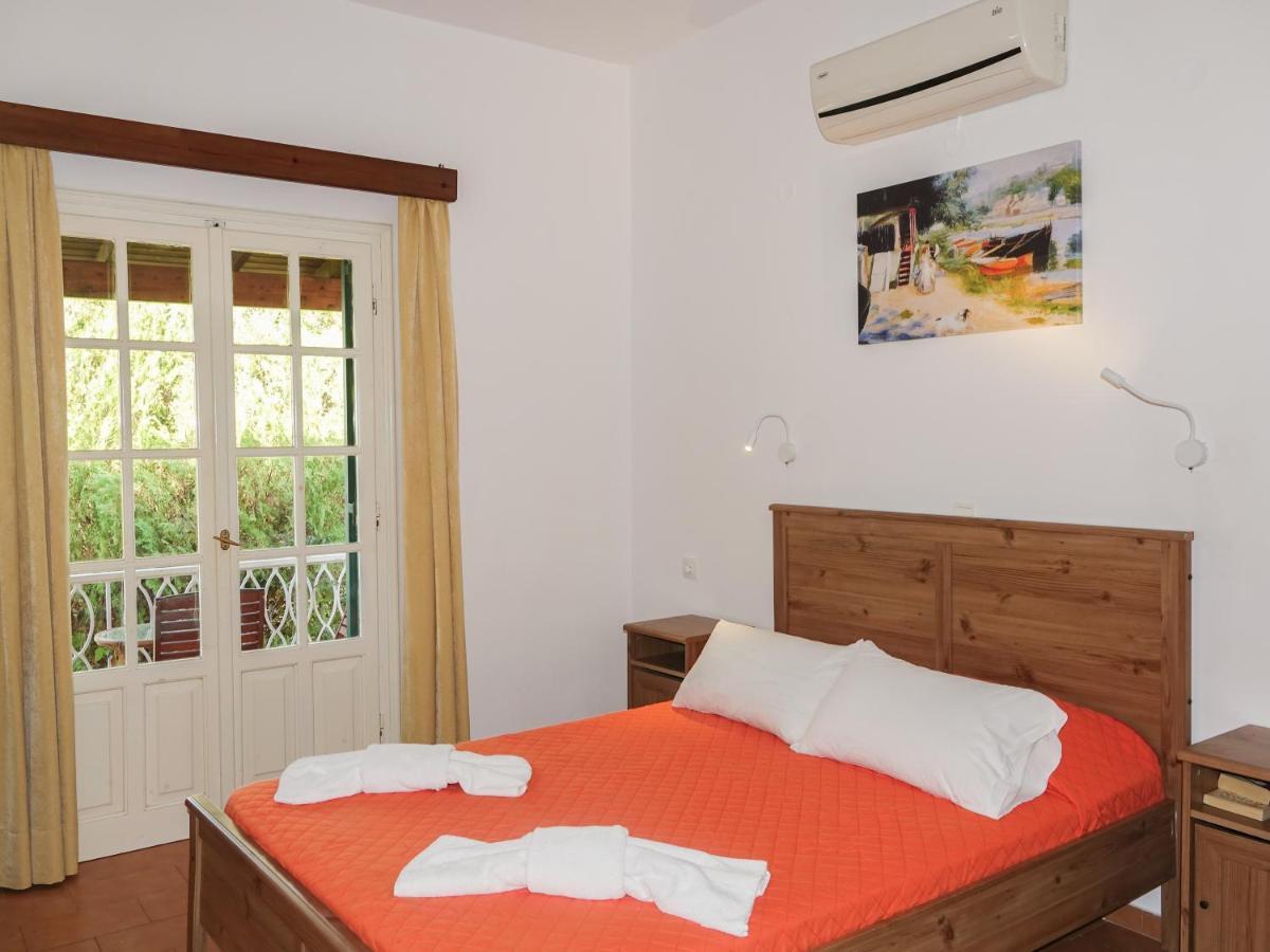 Villa Leda Karousades  Bagian luar foto